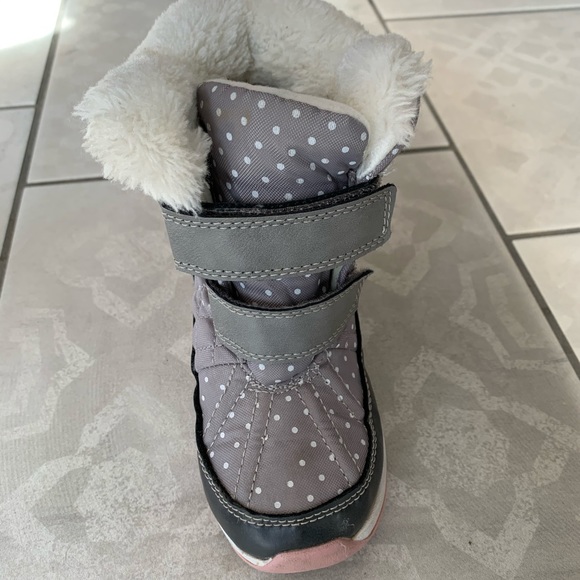 Toddler girl slip on snow boots! - Picture 3 of 4